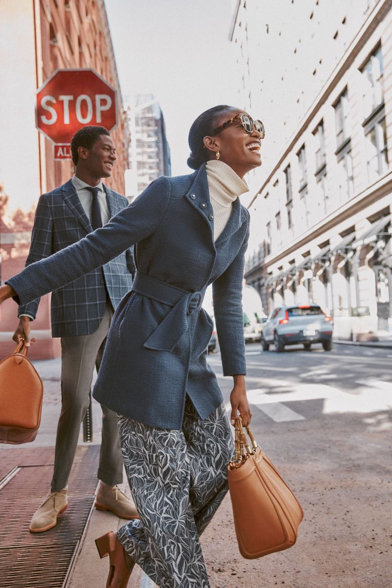 J. McLaughlin February '24 Catalogue (Various Lookbooks/Catalogs)