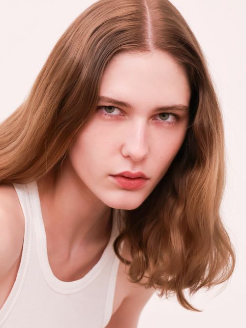 Mia Brown - Model Profile - Photos & latest news