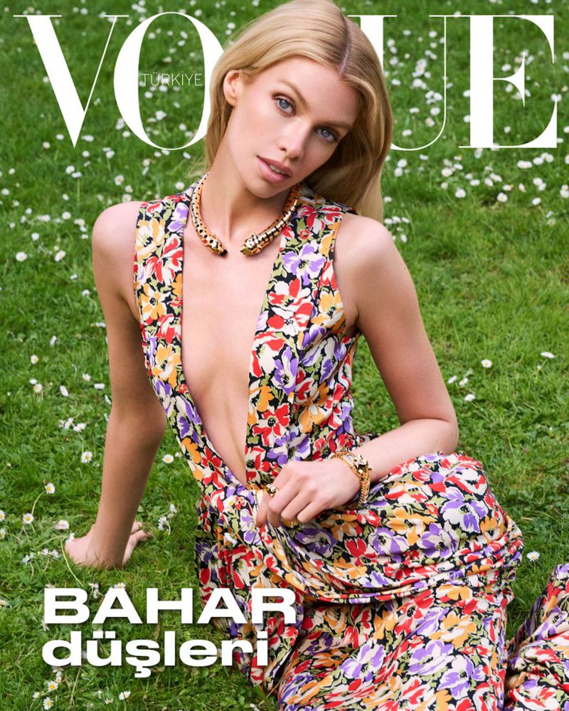 Vogue Turkey May 2024 Cover (Vogue Turkey)