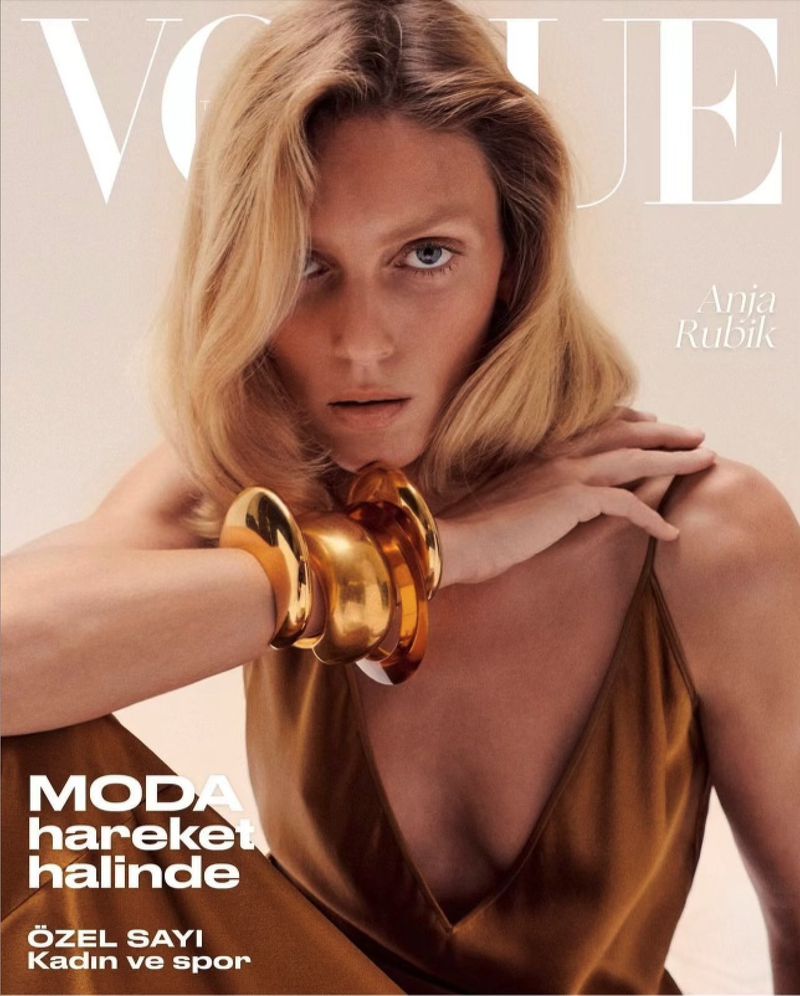 女性情報誌 Vogue Turkey Magazine May 2022 女性情報誌 Vogue Turkey Magazine May 2022 女性情報誌 Vogue