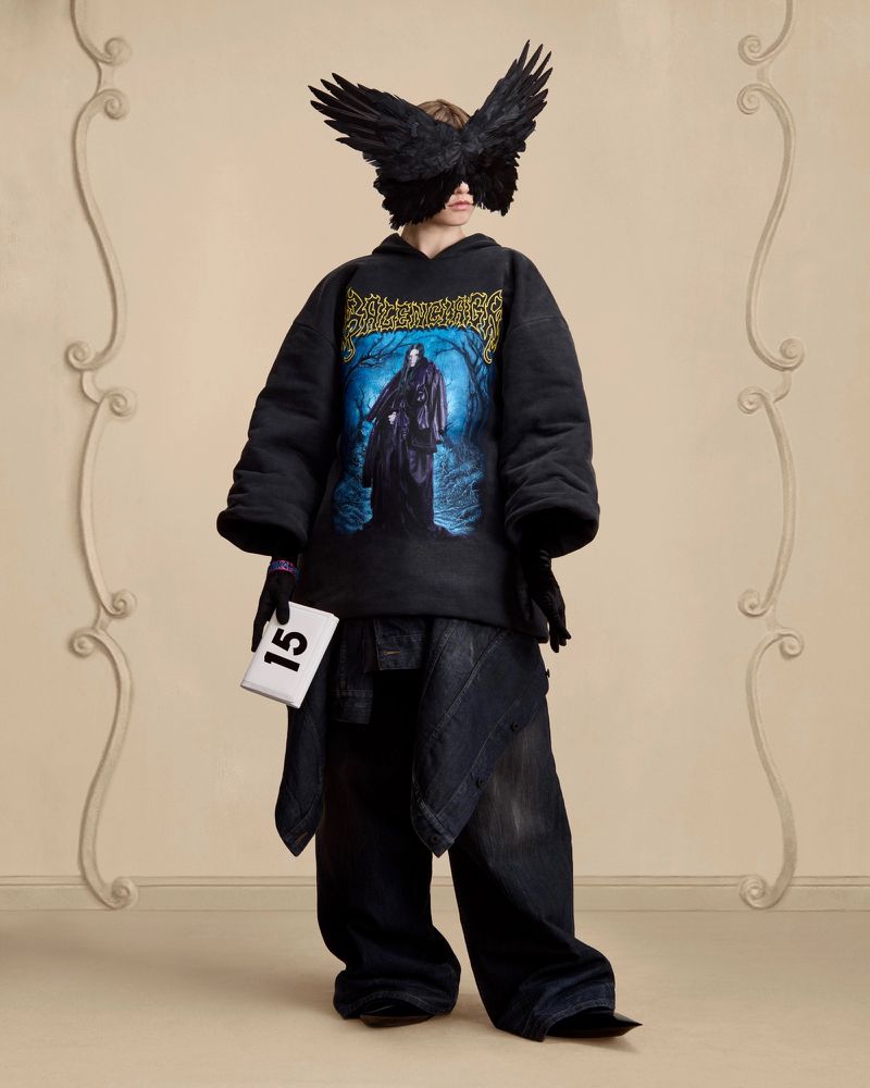 Balenciaga 53rd Couture collection (Balenciaga)