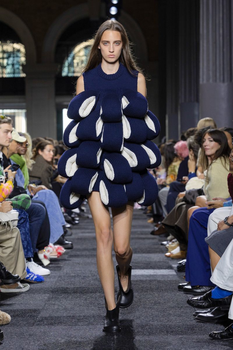 J.W. Anderson S/S 25 Show (J.W. Anderson)