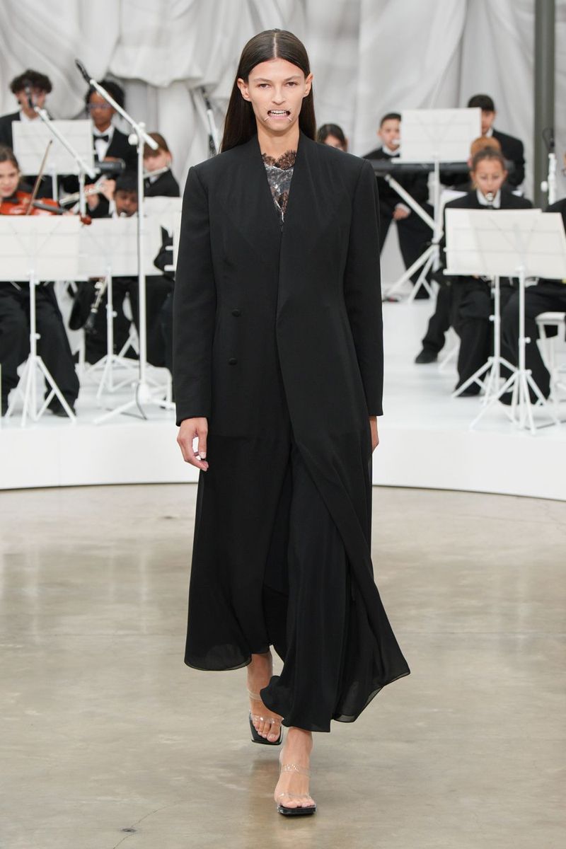 Maison Margiela S/S 26 Show (Maison Margiela)