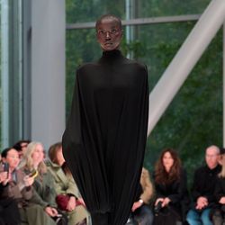 Alaïa Winter/Spring 26 Show (Shows)
