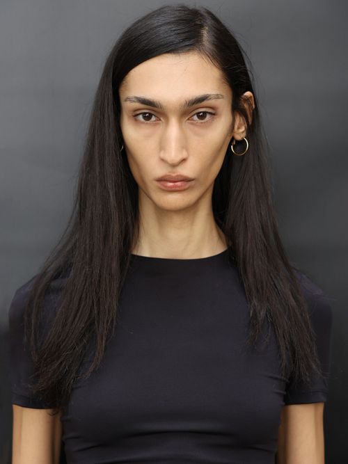 Rabina R - Model Profile - Photos & latest news