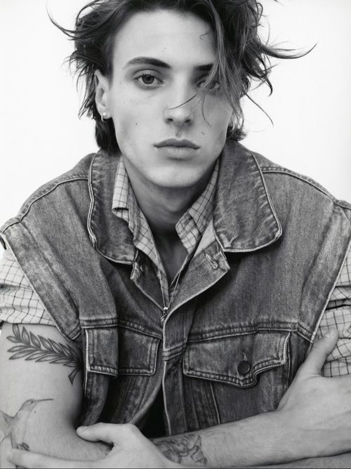 Robin Avignon - Model Profile - Photos & latest news