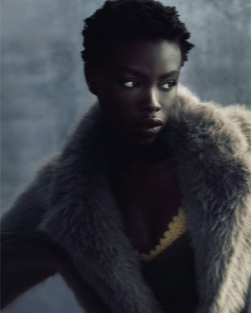 Silhouette (Vanity Fair Italia)