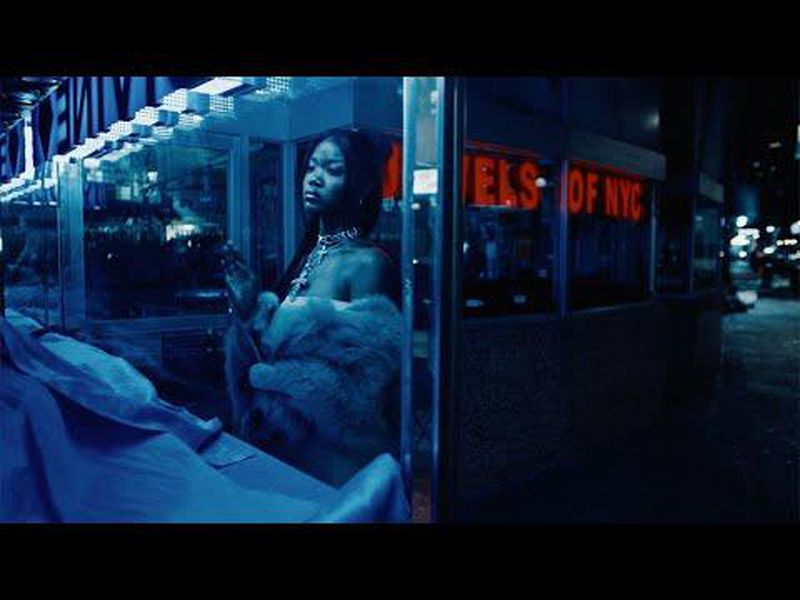 Drake - Somebody Loves Me (Music Video)