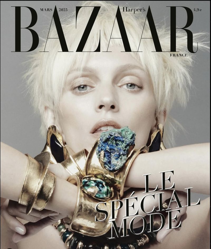 女性情報誌 Harper's BAZAAR France June/July 2025 Harpers Bazaar France June - July 2025 Magazine – Charlotte