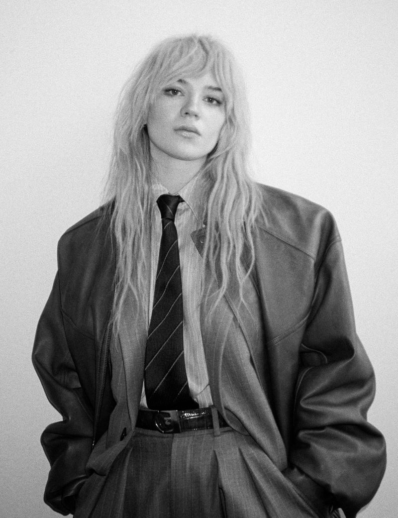 Sophie Thatcher (Heroine Magazine)