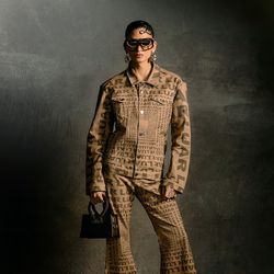 Izzy Gonzalez - Model Profile - Photos & latest news