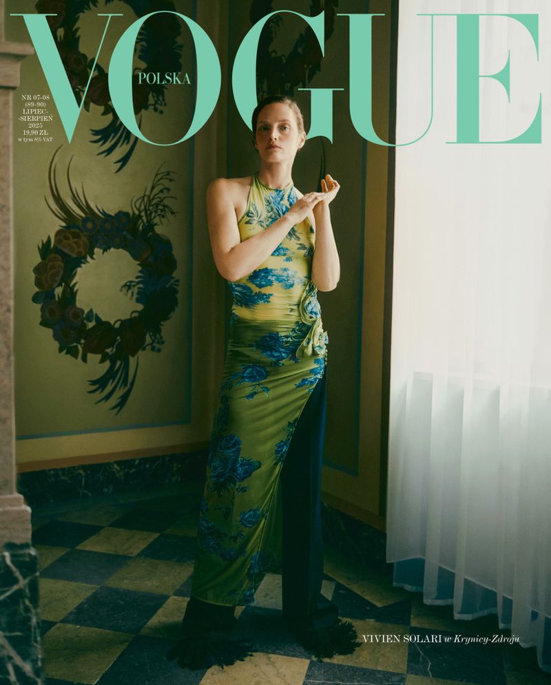 女性情報誌 Vogue Poland Magazine July/August 2021 $_12.JPG?set_id=880000500F
