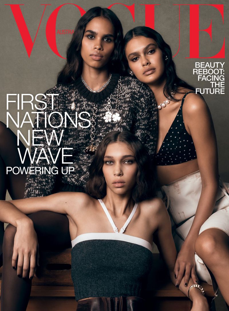 女性情報誌 Vogue Australia Magazine December 2021 s-l400.jpg
