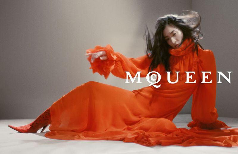 ALEXANDER McQUEEN: REDIFINING BEAUTY 写真集 ALEXANDER McQUEEN: REDIFINING BEAUTY 写真集 ALEXANDER