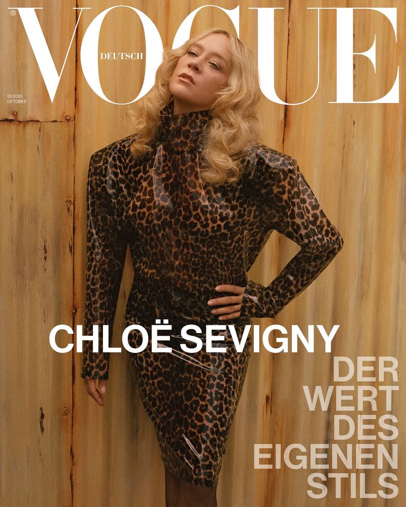 女性情報誌 Vogue Deutsch Magazine October 2022 Vogue Germany October 2022 Cover (Vogue Germany)