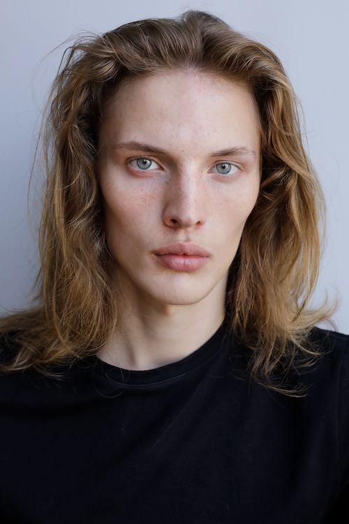 Wiley Williams Model Wiley Rhoads - Model Profile - Photos & latest news