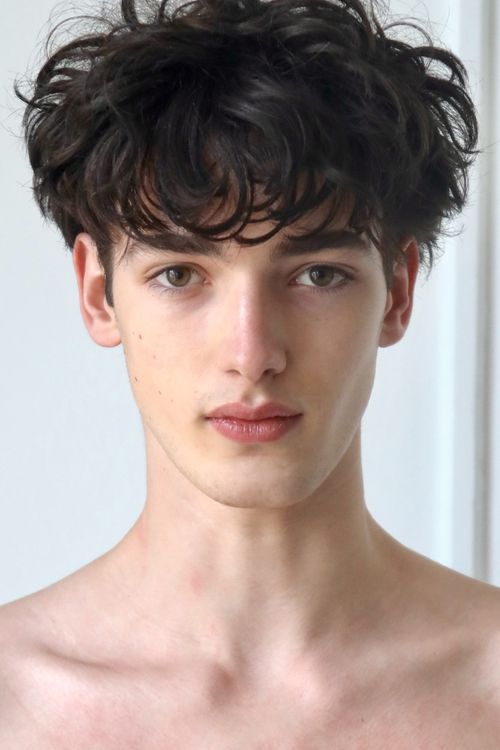 Charlie Howe - Model Profile - Photos & latest news