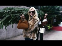 Tory Burch Holiday 2025 Campaign