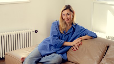 How Makeup Artist Fara Homidi Became Fashion’s Quiet Beauty Authority