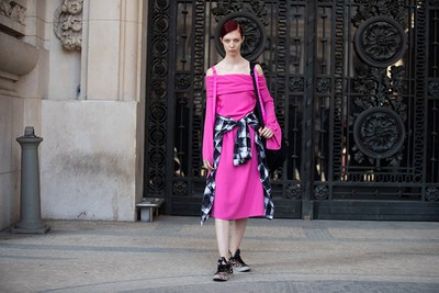 See what the models are wearing off-duty in Paris! Day 3
