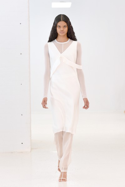 Who is Dahely, the Brooklyn girl who debuted front of line at Helmut Lang?