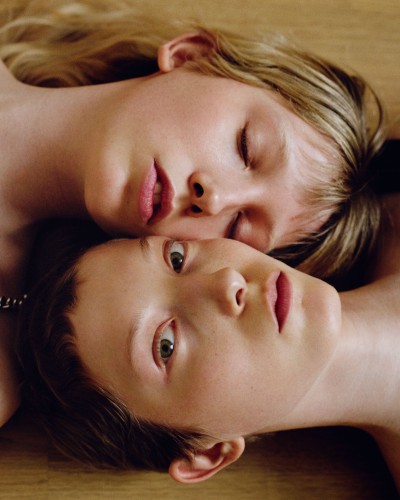The Komarova Twins On The Freedom Of Rejecting Gender Binaries