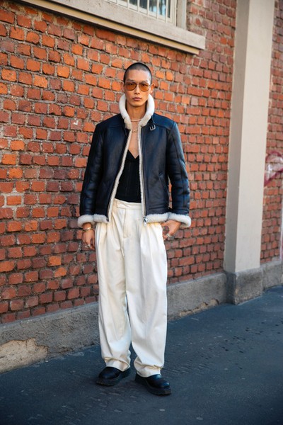 See What the Models are wearing off-duty during MFW Menswear F/W 22! Days 2&3
