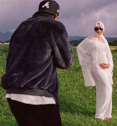 Hailey Bieber Is Pregnant, The Met Gala, and more news you missed