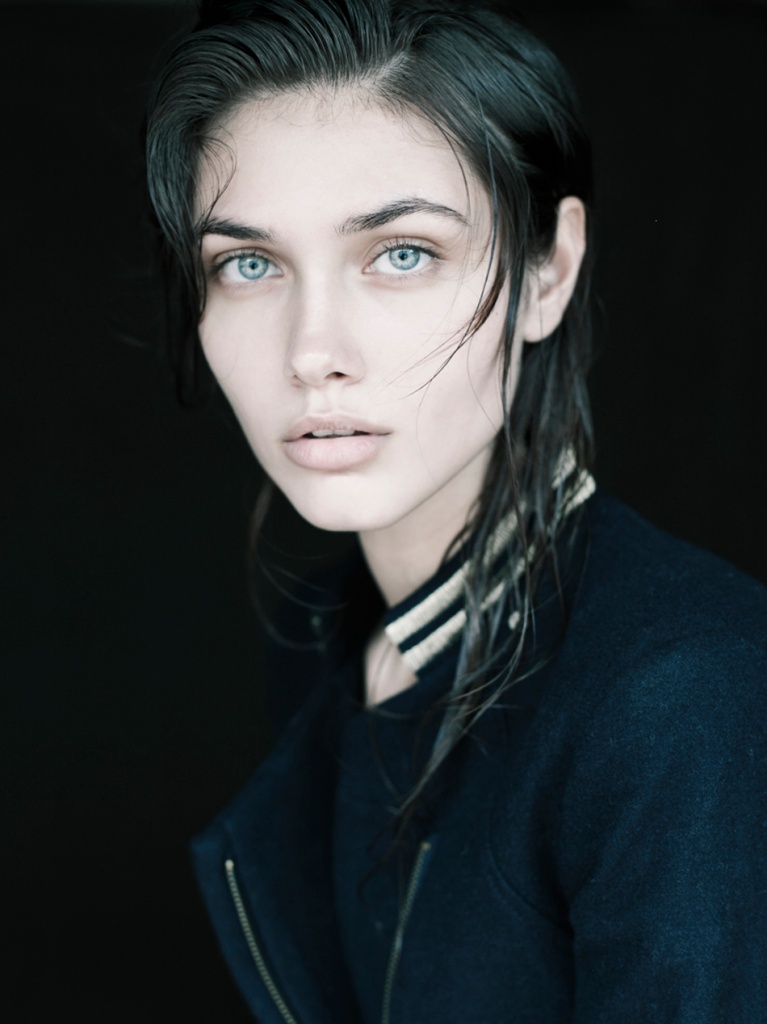 vika bronova