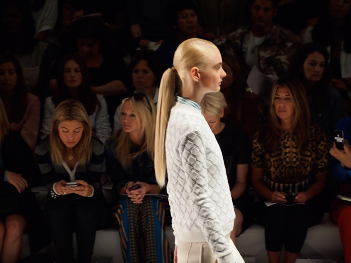 Caroline Trentini on the runway at Louis Vuitton's spring 2006 show. News  Photo - Getty Images