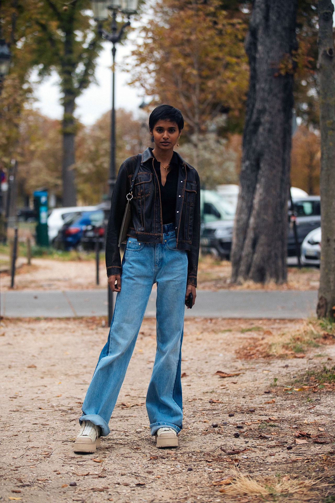 See what the models are wearing off-duty during Paris Fashion Week! Day ...