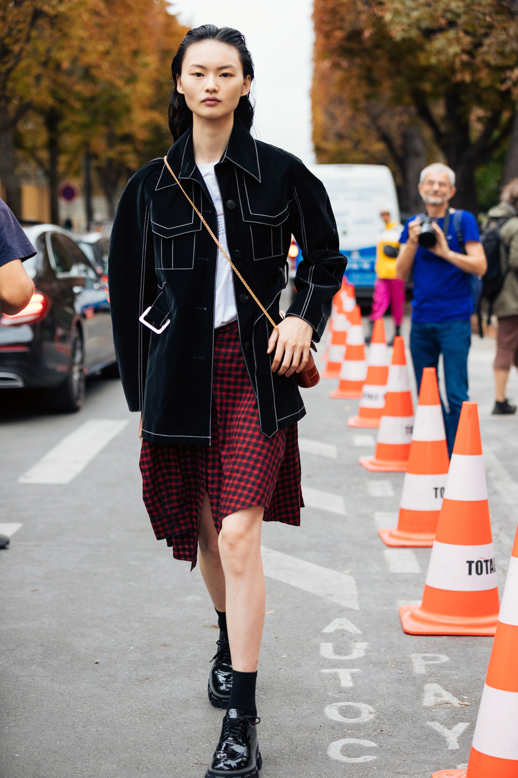 See what the models are wearing off-duty in Paris! Days 3&4 – Of The Minute