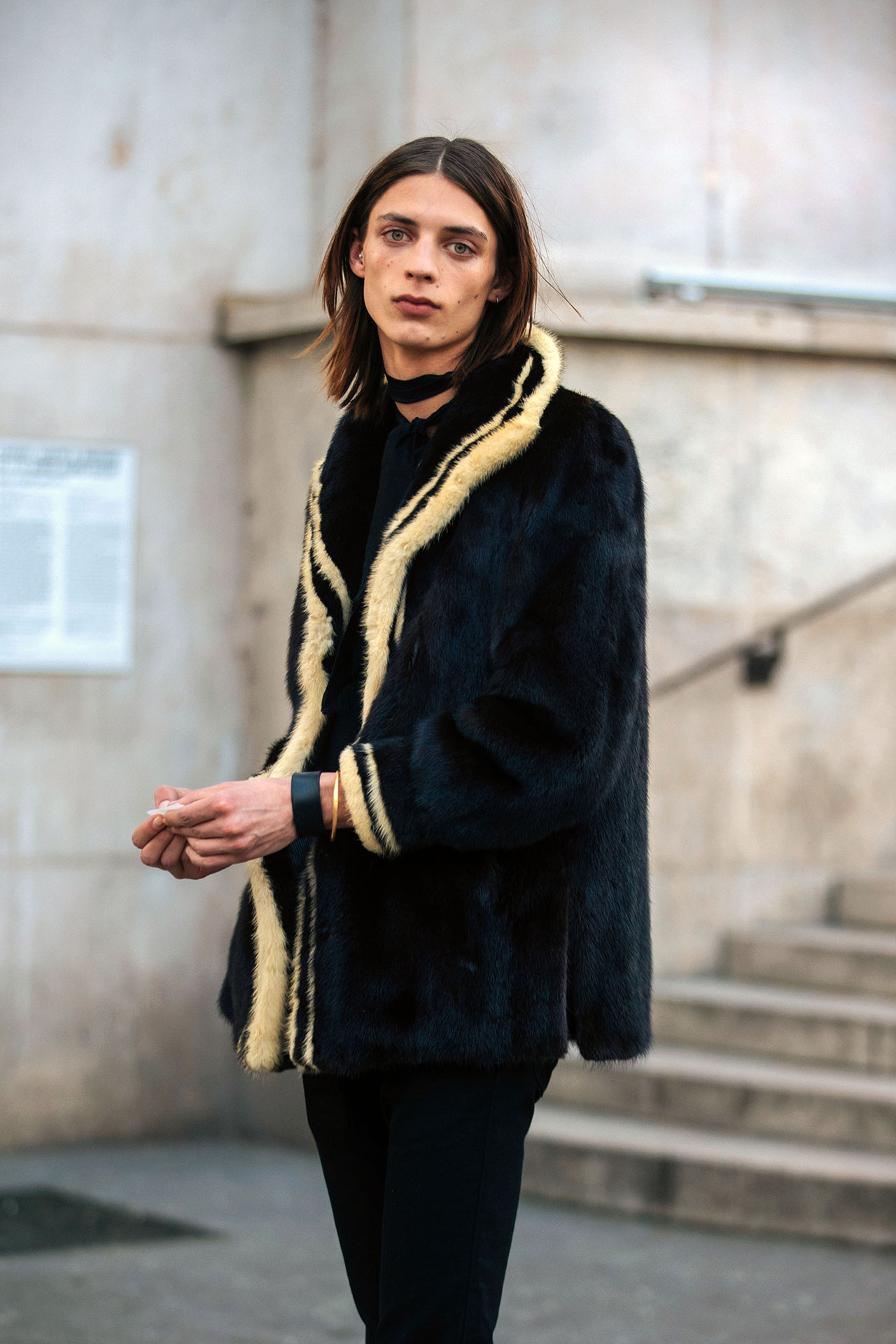 See What the Models are wearing off-duty during PFW Menswear F/W 22 ...